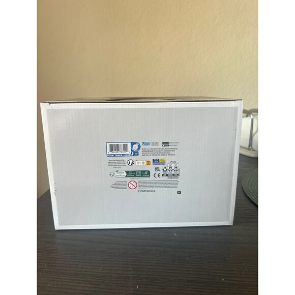 IN HAND SUMMER CONVENTION MOMENT Wednesday Enid FUNKO Pop #1541 Television TV - Picture 6 of 6